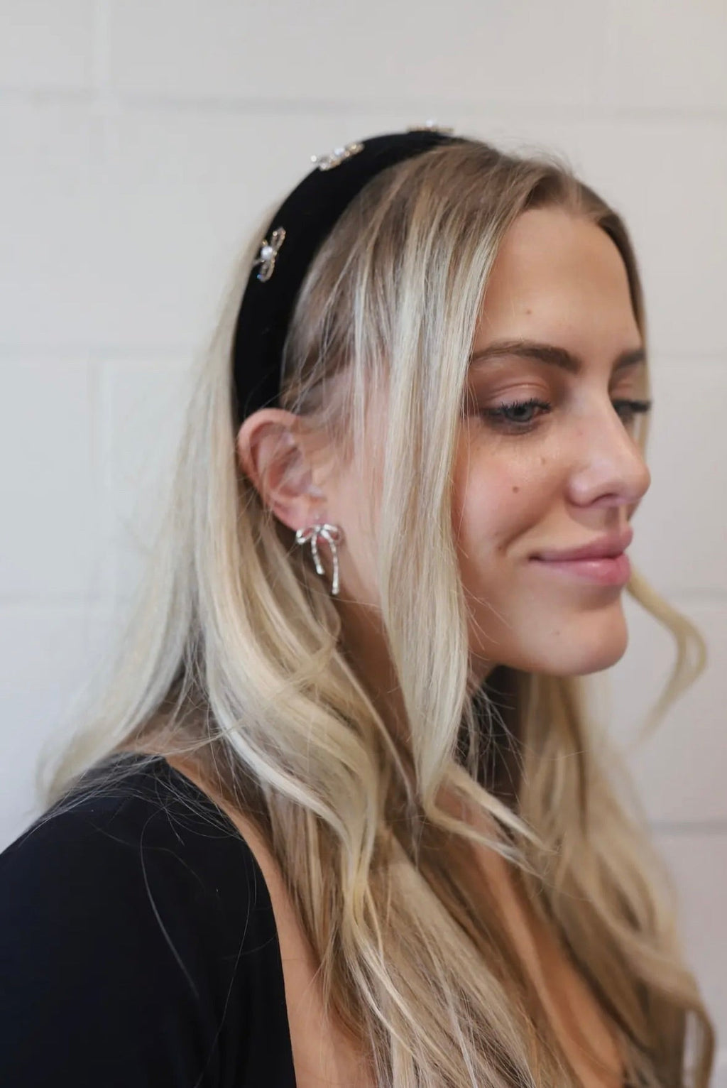 kaxi bow earrings