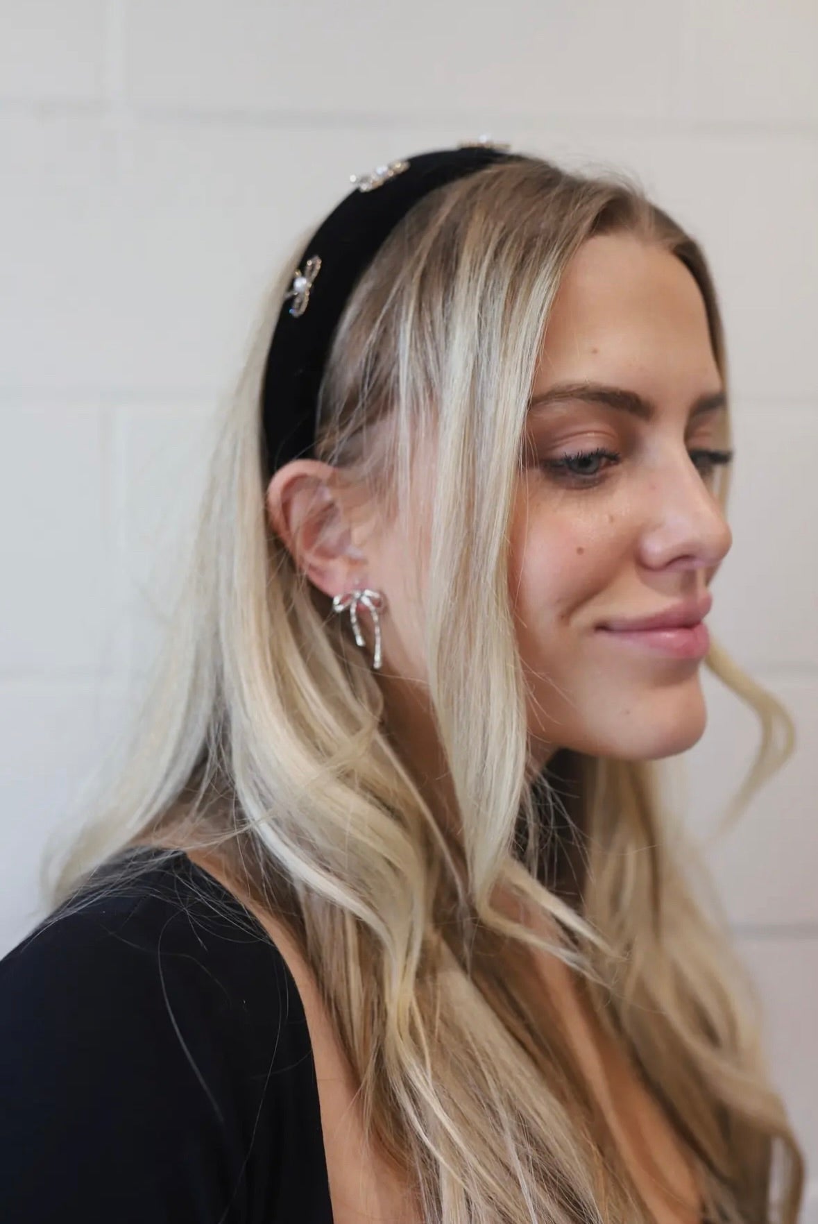 kaxi bow earrings