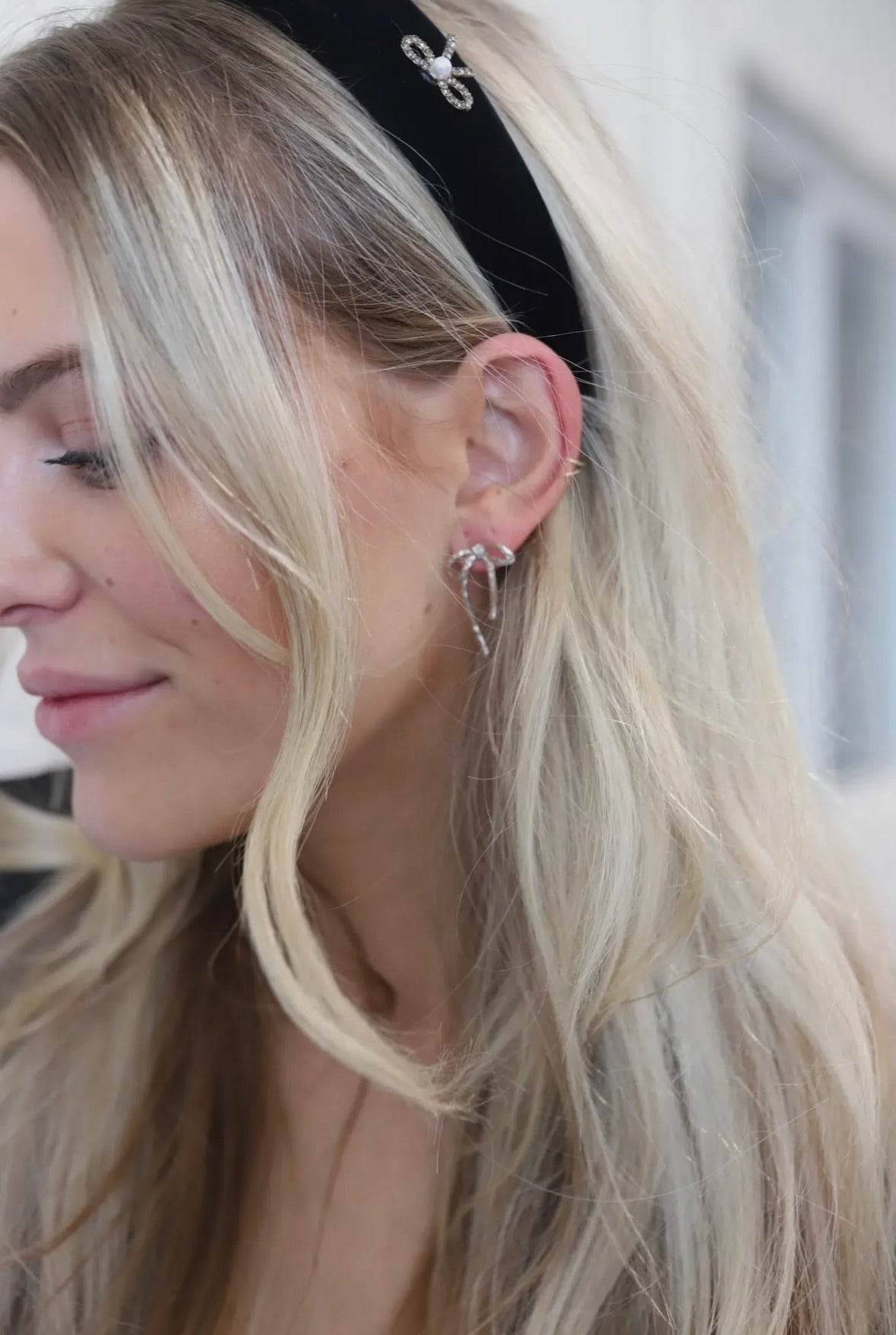 kaxi bow earrings