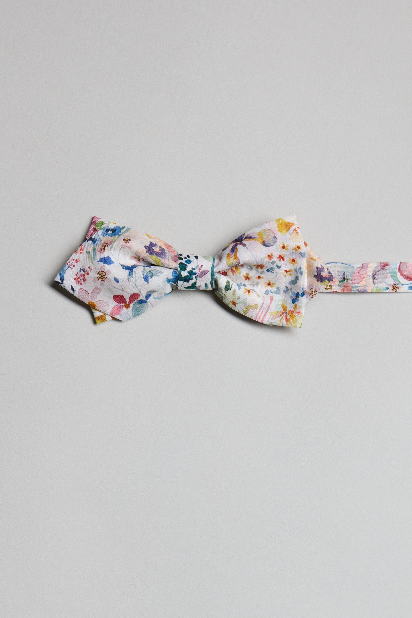 Liberty Felda Bow Tie