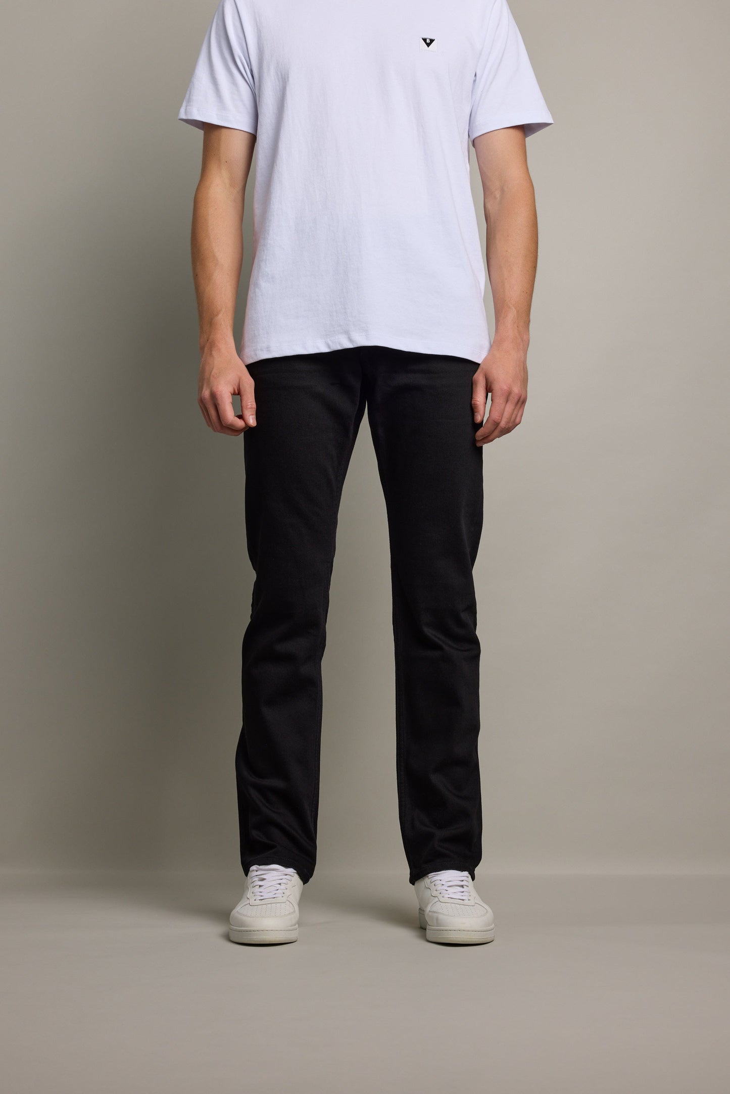 Nomad Denim Taper Jean
