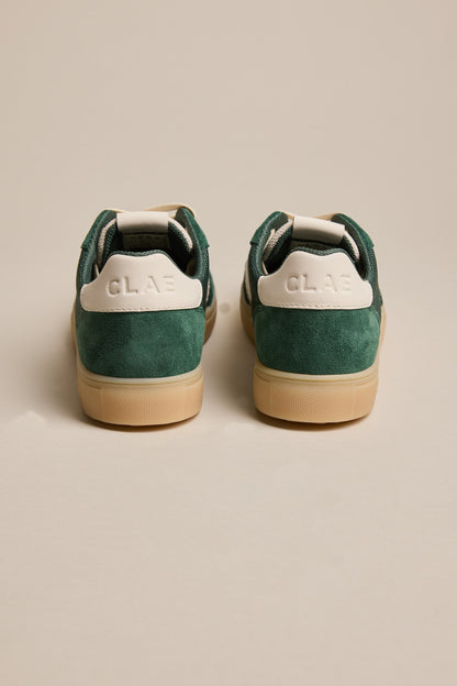 Clae Davis