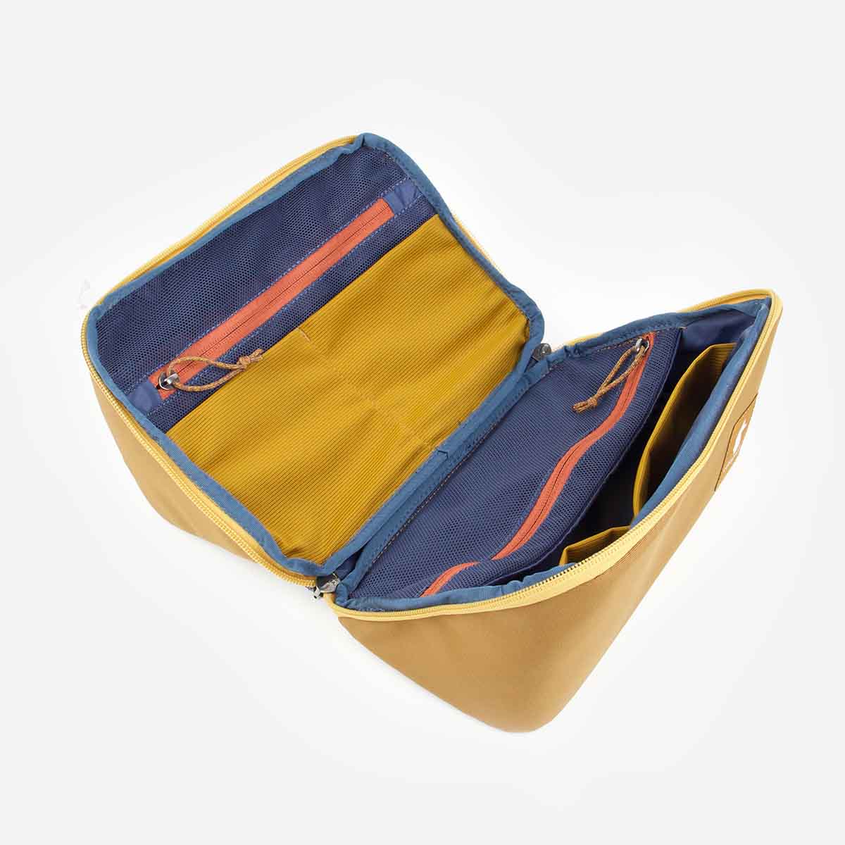 Cotopaxi Viaje Toiletry Kit