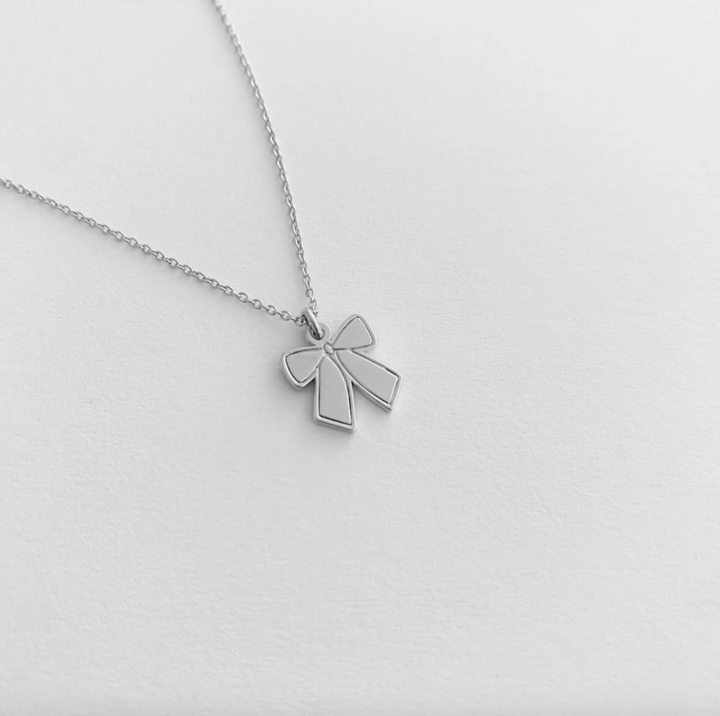 bow necklace