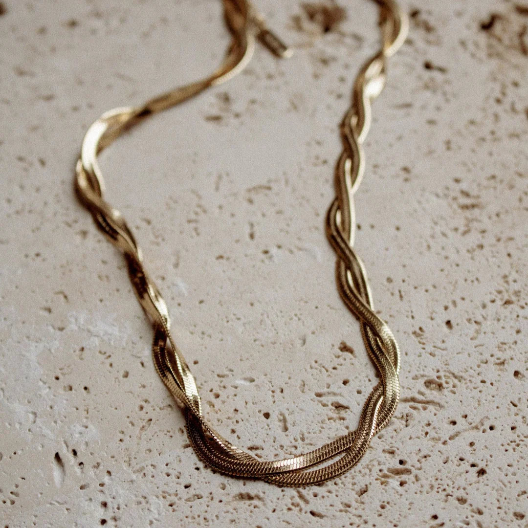beatrice necklace